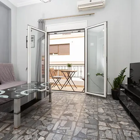 Bizaniou Central Apt - Heraklion Crete Bendevis Exterior photo